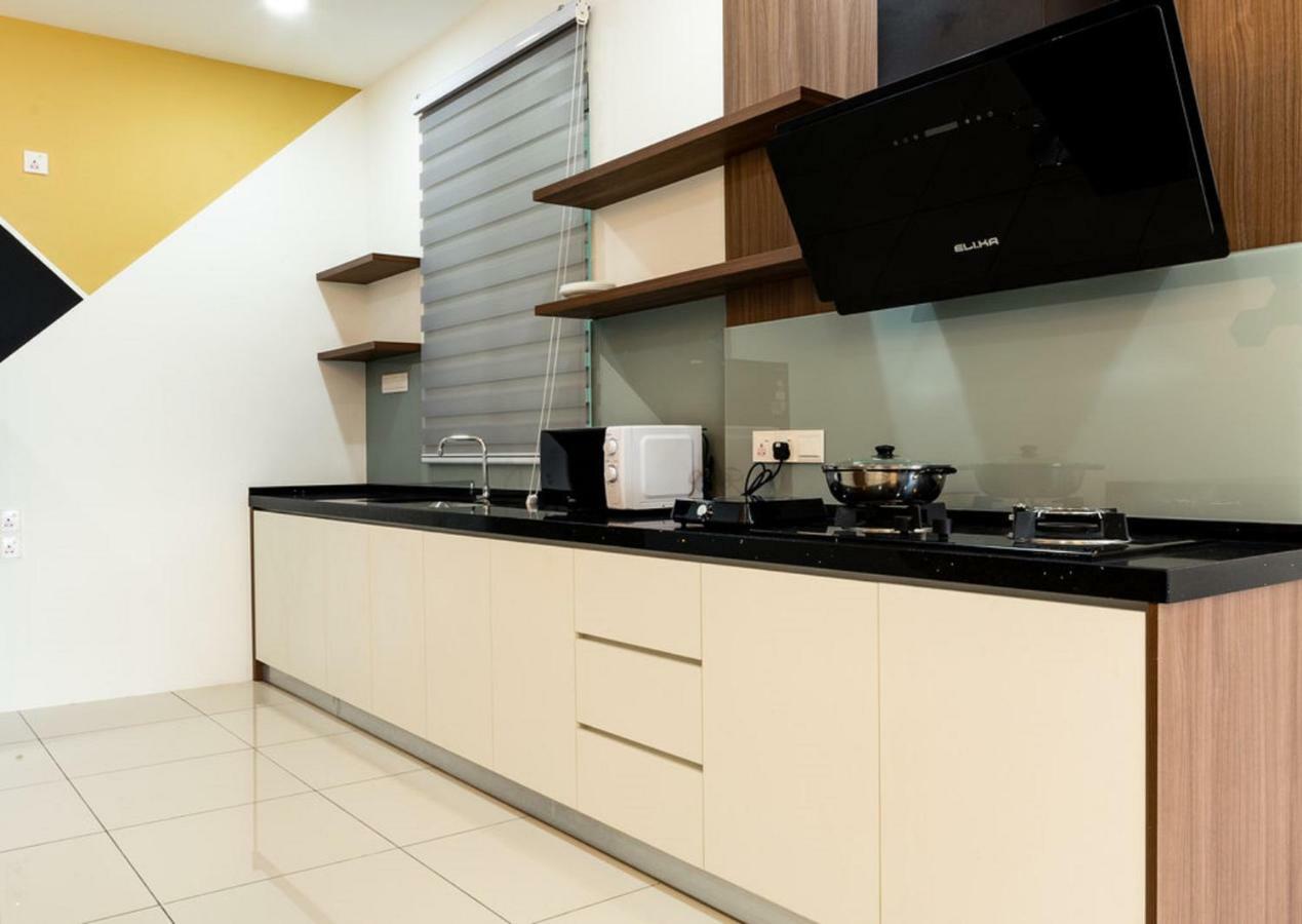 Southwest Designer Suite By D Imperio Homestay Penang Bayan Lepas Bagian luar foto